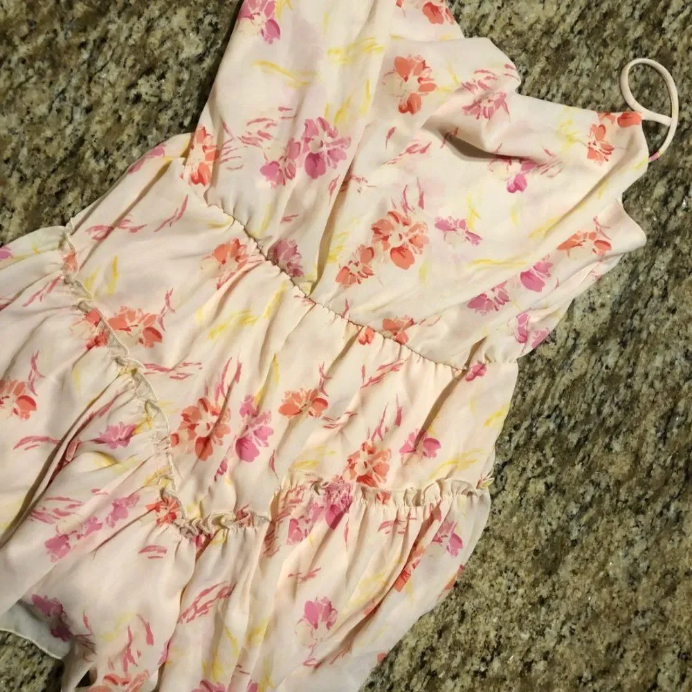 Peach Flower Printed Woven Romper    5121   Large   NWT Boutique